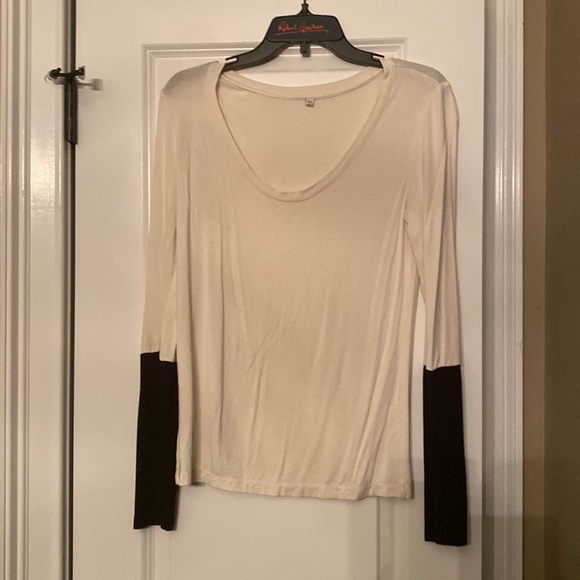 Addison size medium two-piece dress set. Excellent condition. - Picture 8 of 9